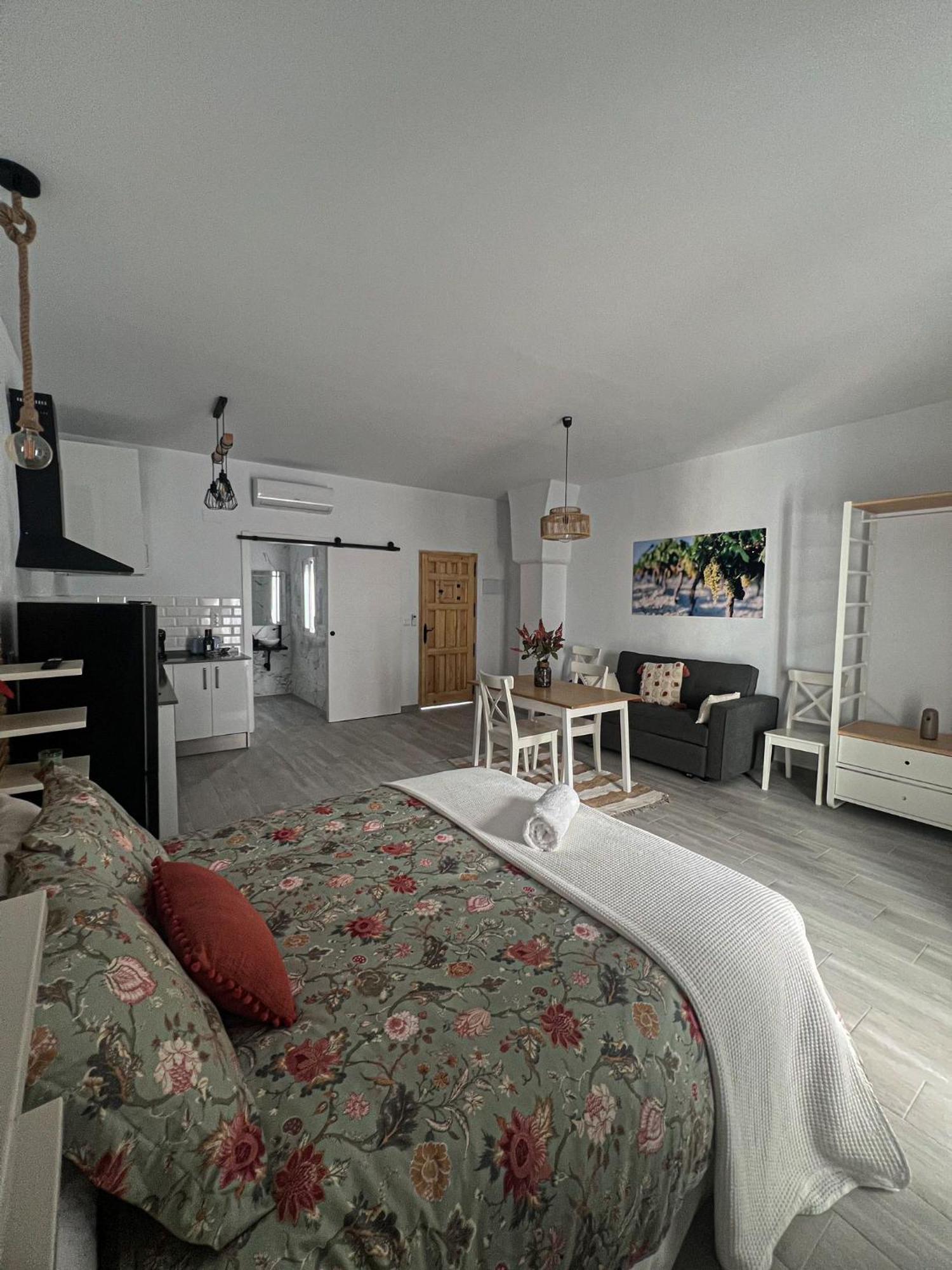 Apartamentos Turisticos A.Parra 헤레스 외부 사진