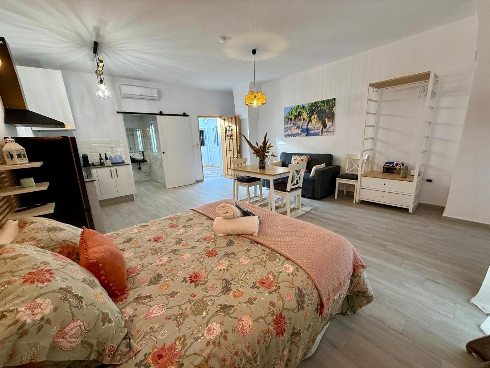 Apartamentos Turisticos A.Parra 헤레스 외부 사진